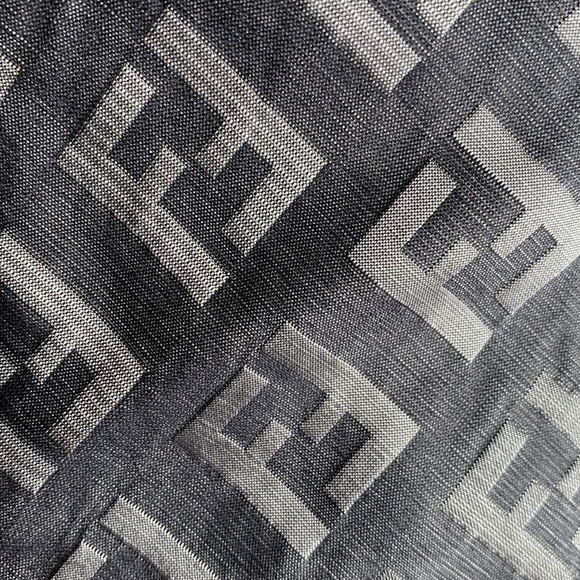 Vintage Fendi tie. 100% silk - Picture 2 of 3